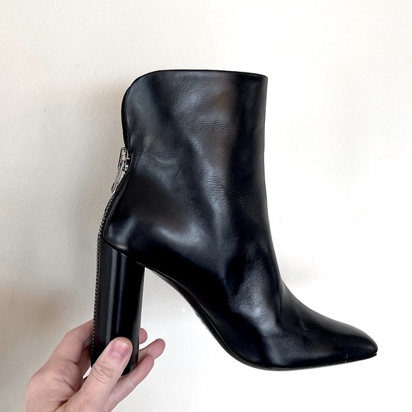 Tom Ford Heeled Ankle Boot, Leather, 38/US 8 - Picture 9 of 12